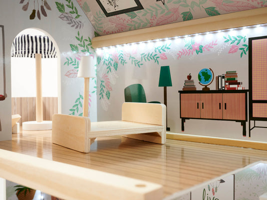 Căsuță de Păpuși din Lemn cu Iluminare LED – Stil Boho (78 cm)